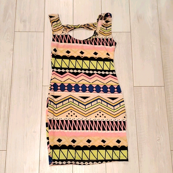 Fun Bodycon dress - Picture 2 of 6